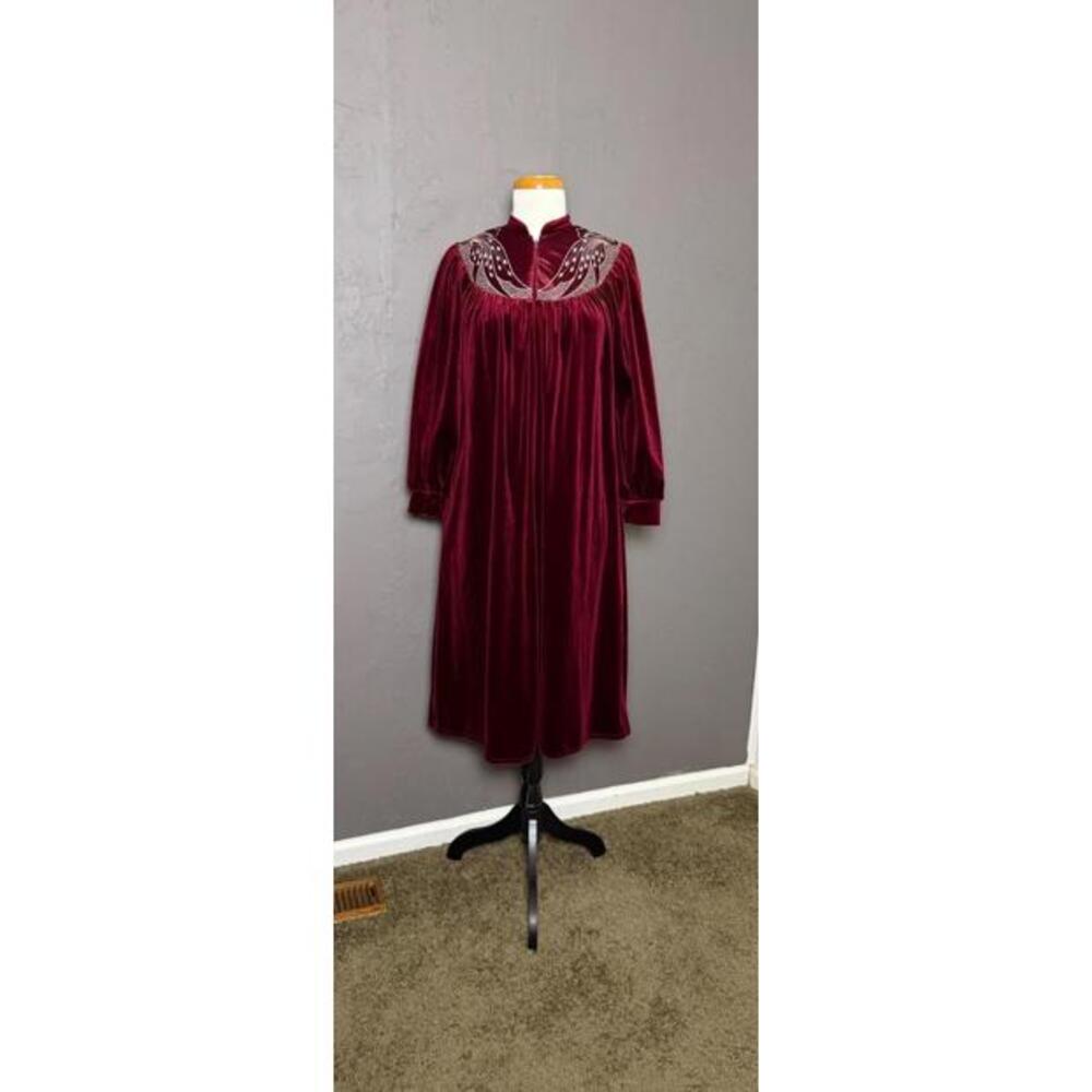 Vintage 1970's Burgundy Velvety Housedress By Don… - image 1